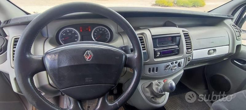 Usata Renault Trafic 115 CV (84 kW) 2007 Monovolume