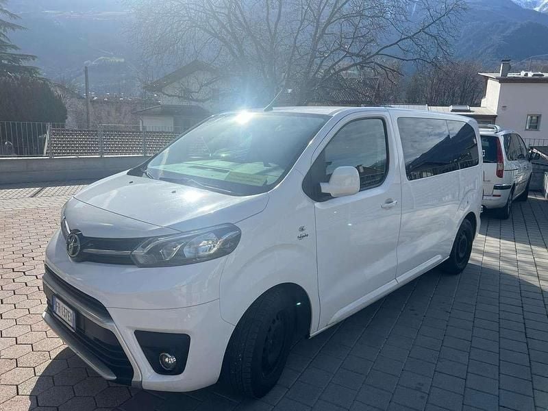 Bianco Usata 2018 Toyota Proace Verso Station wagon | 18.500 € (Ottimo prezzo) - Immagine 1/4