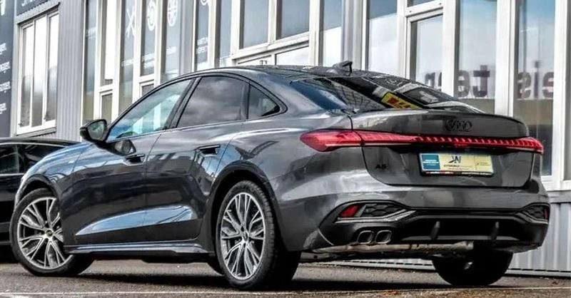 Nuova Audi A5 S-Line 204 CV (150 kW) 2025 Grigio Berlina