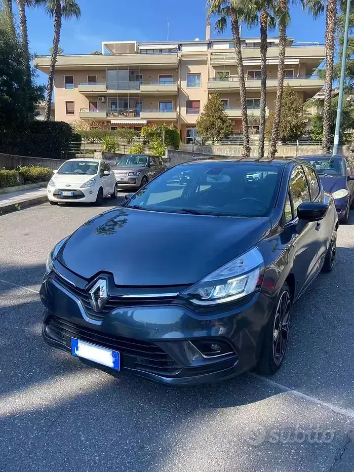 Usata Renault Clio 90 CV (66 kW) 2018 Grigio Utilitaria