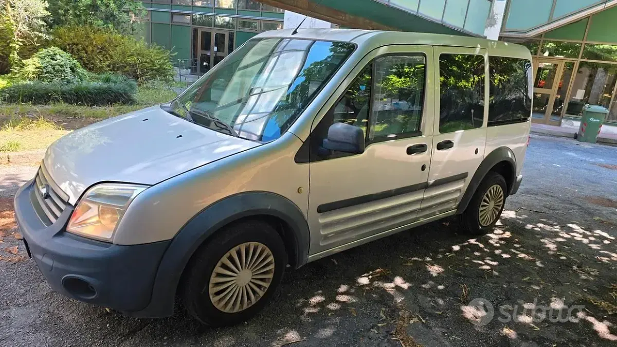 Usata Ford Transit Connect 90 CV (66 kW) 2010 Grigio Monovolume