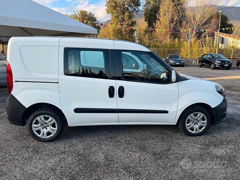 Usata Fiat Doblò 105 CV (77 kW) 2019 Bianco Monovolume