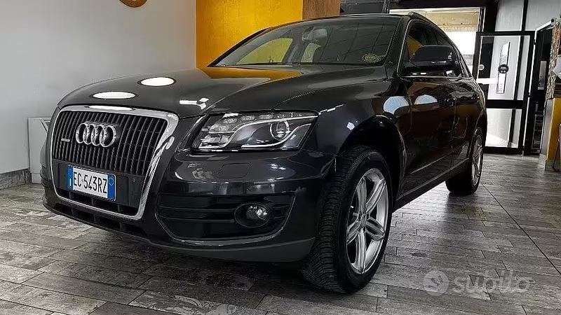 Usata Audi Q5 143 CV (105 kW) 2010 Grigio SUV