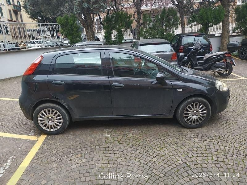 Usata Fiat Punto Street 75 CV (55 kW) 2014 Nero Utilitaria