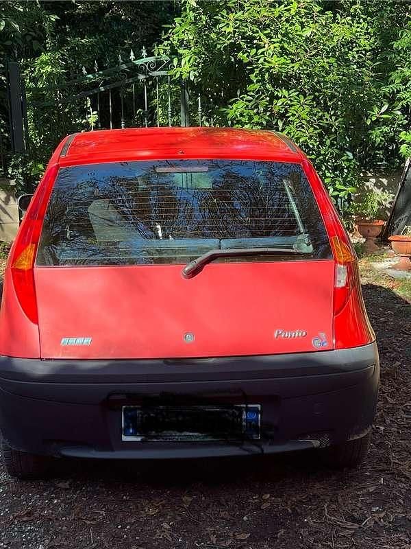 Usata Fiat Punto 80 CV (58 kW) 2002 Rosso Utilitaria