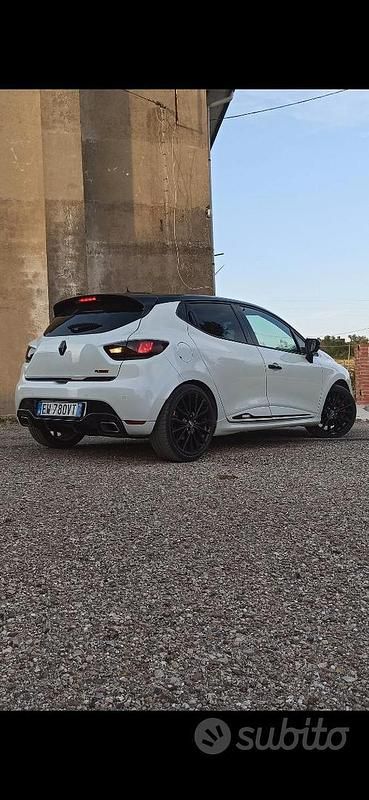 Usata Renault Clio R.S. R.S. 200 CV (147 kW) 2014 Utilitaria
