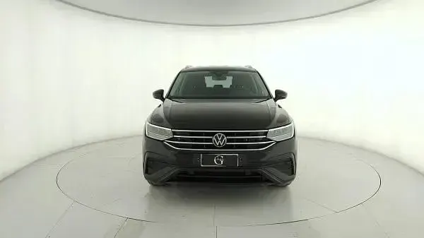 Usata VW Tiguan Allspace Elegance 150 CV (110 kW) 2022 Nero SUV