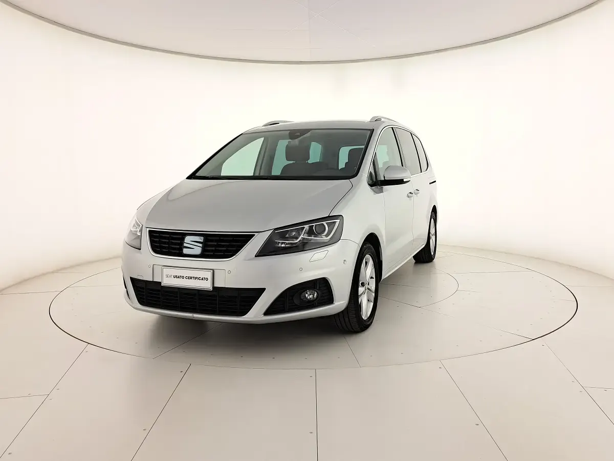 Usata Seat Alhambra XCELLENCE 150 CV (110 kW) 2020 Argento reflex Monovolume