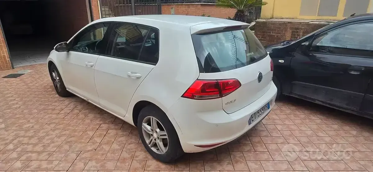 Usata VW Golf VII 85 CV (62 kW) 2013 Bianco Berlina