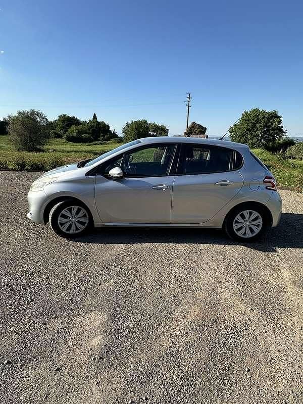 Usata Peugeot 208 Active 68 CV (50 kW) 2014 Utilitaria