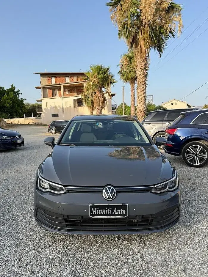 Usata VW Golf VII Life 150 CV (110 kW) 2021 Grigio Utilitaria