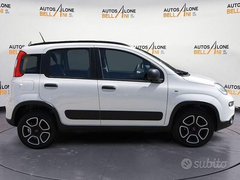 Usata Fiat Panda City Life 84 CV (61 kW) 2021 Bianco pastello Utilitaria