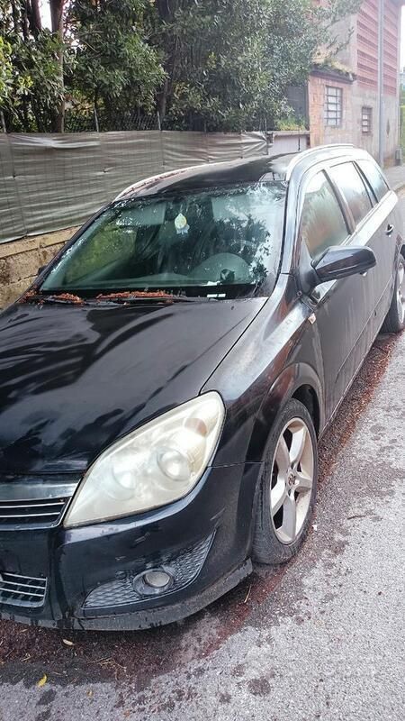 Usata Opel Astra 82 CV (60 kW) 2007 Nero Station wagon