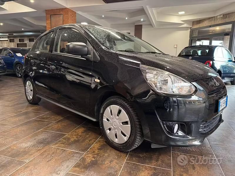 Usata Mitsubishi Space Star 71 CV (52 kW) 2019 Nero Utilitaria