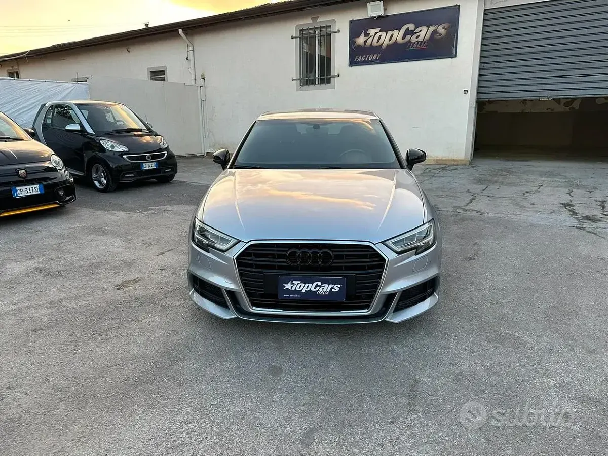 Usata Audi A3 S-Line 116 CV (85 kW) 2018 Grigio Berlina