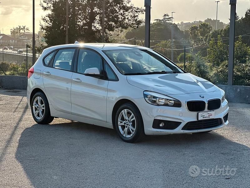 Usata BMW 216 Active Tourer Luxury Line 116 CV (85 kW) 2015 Bianco Monovolume
