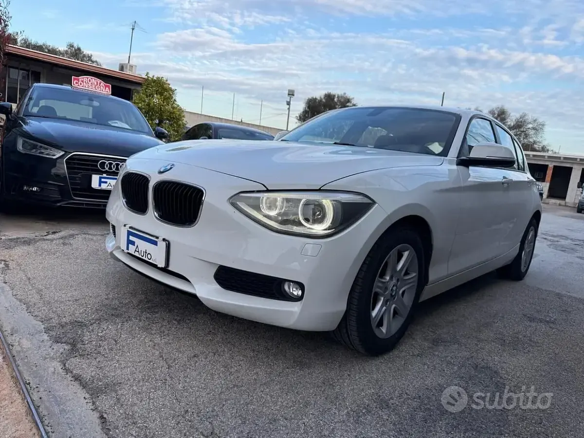 Usata BMW 118 Sport Line 143 CV (105 kW) 2014 Bianco Utilitaria