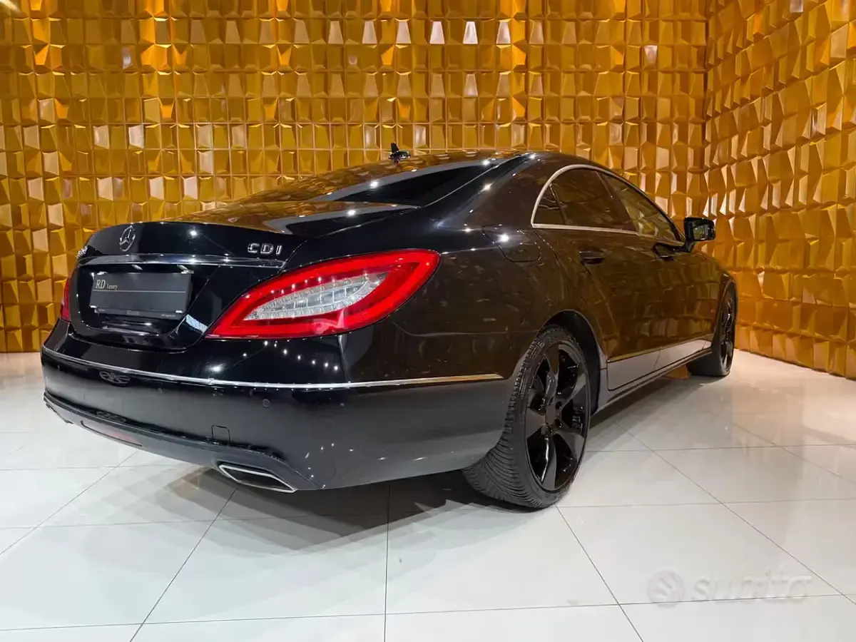 Usata Mercedes CLS350 265 CV (194 kW) 2012 Nero Coupé