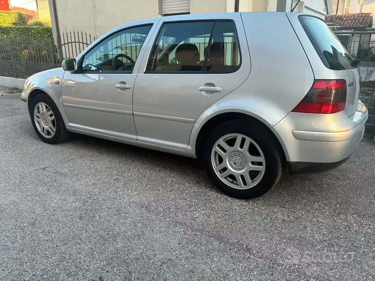 Usata VW Golf III 110 CV (80 kW) 1999 Grigio Berlina