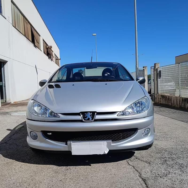 Usata Peugeot 206 CC 2003 Grigio Cabrio