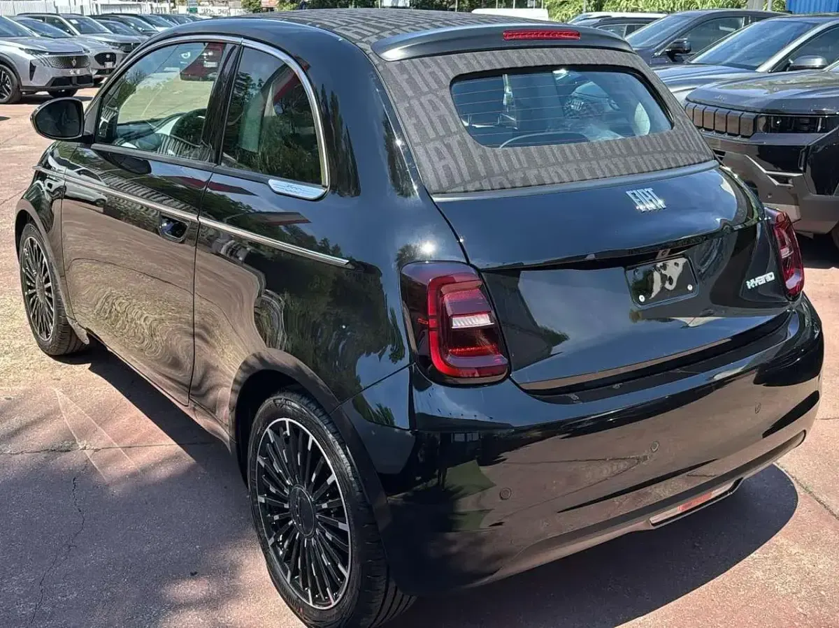 Nuova Fiat 500C La Prima 65 CV (47 kW) 2026 Nero Cabrio
