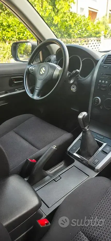 Usata Suzuki Grand Vitara 94 CV (69 kW) 2013 SUV