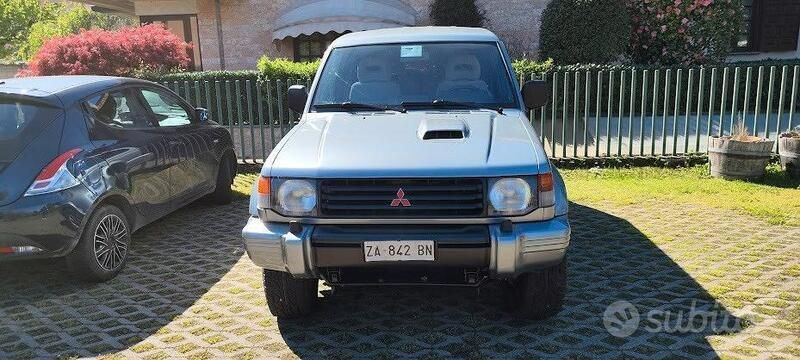 Usata Mitsubishi Pajero 1996 Grigio SUV