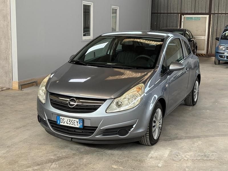 Usata Opel Corsa Sport 80 CV (58 kW) 2008 Blu Utilitaria