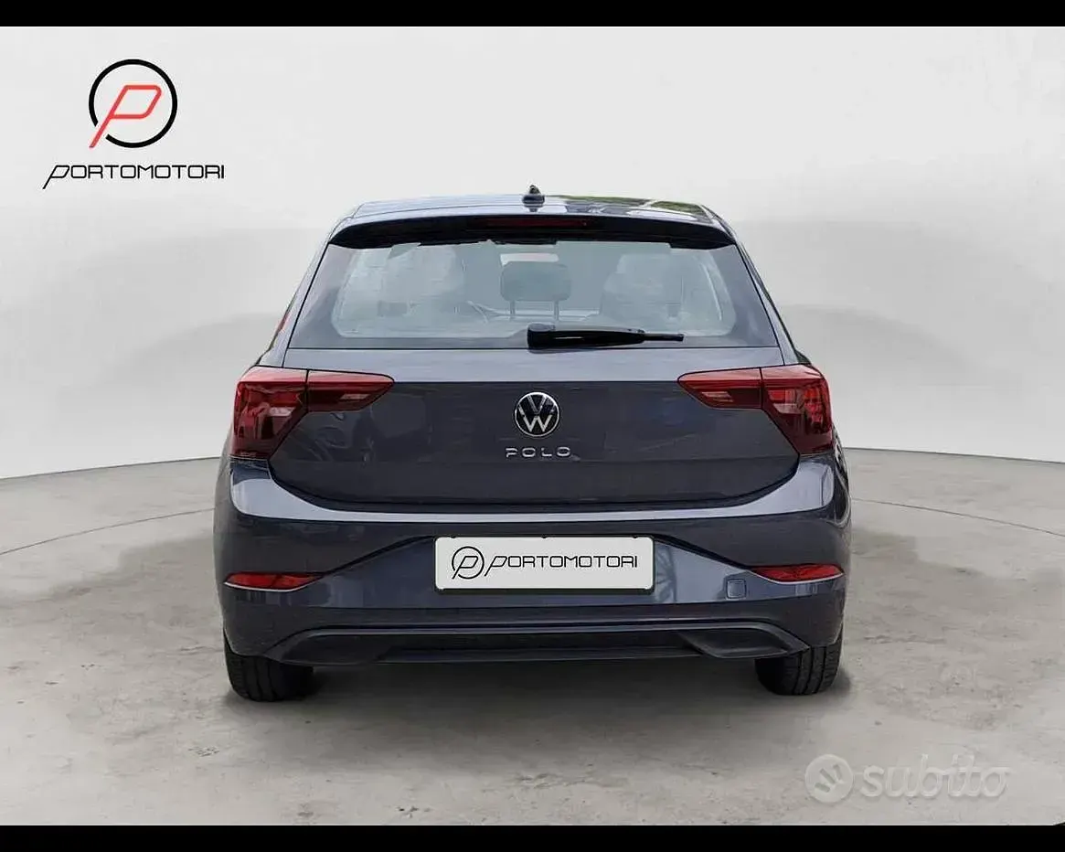 Usata VW Polo Life 95 CV (69 kW) 2023 Nero Utilitaria