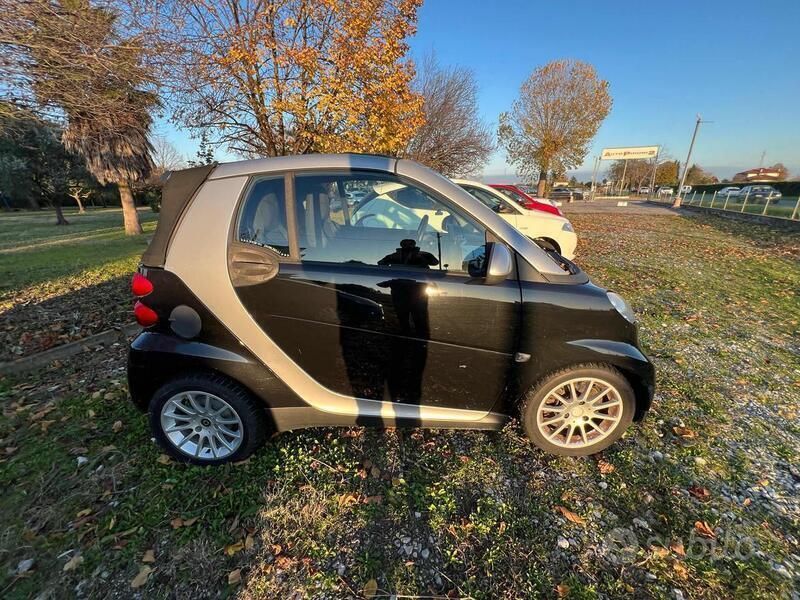 Usata Smart ForTwo Cabrio Passion 71 CV (52 kW) 2007 Nero Cabrio