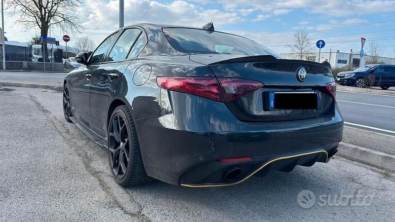 Usata Alfa Romeo Giulia 210 CV (154 kW) 2020 Nero Berlina