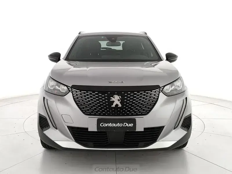 Usata Peugeot 2008 Allure 131 CV (96 kW) 2023 Grigio artense SUV