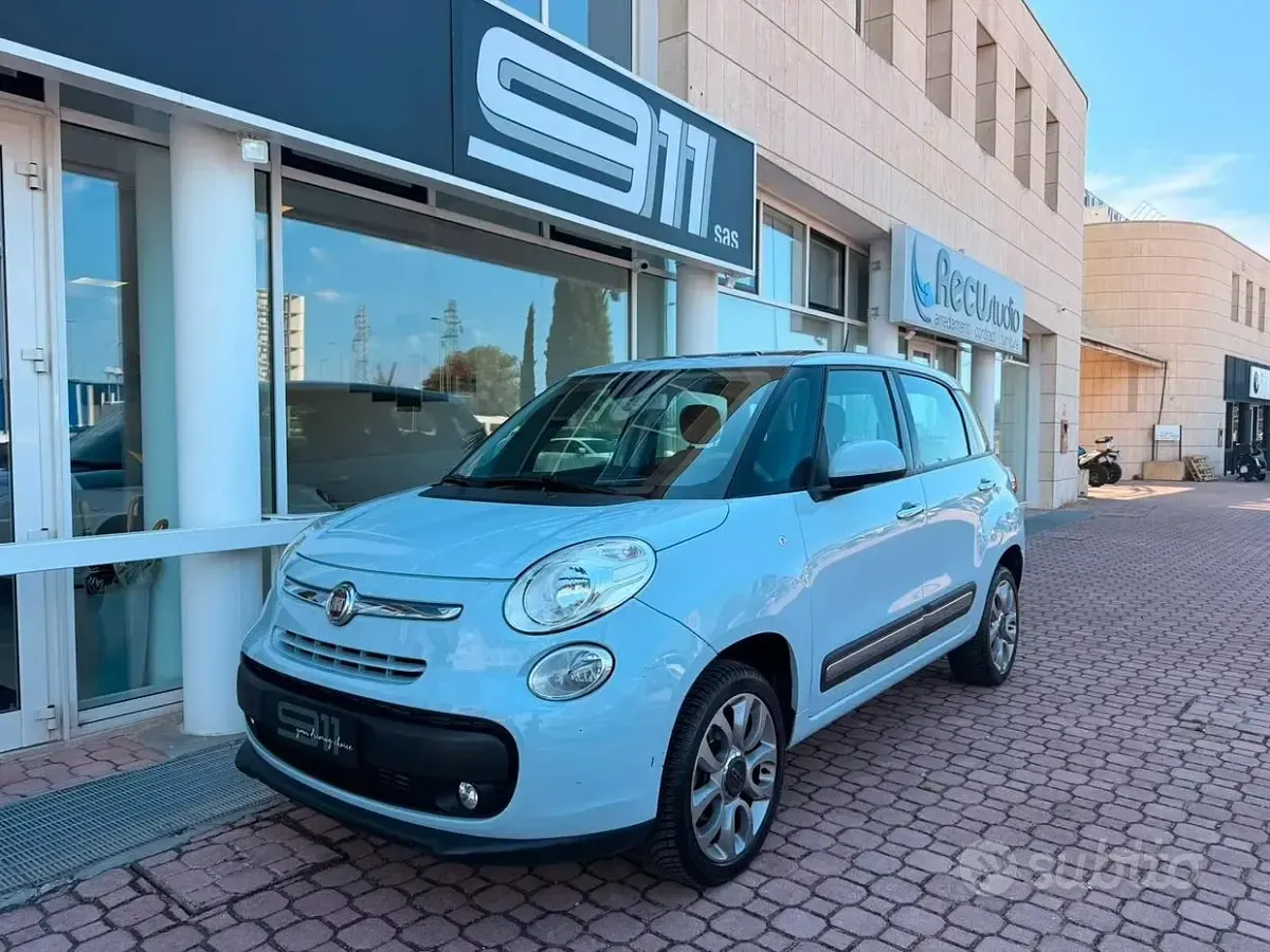 Usata Fiat 500L Lounge 80 CV (58 kW) 2015 Bluazzurro Monovolume
