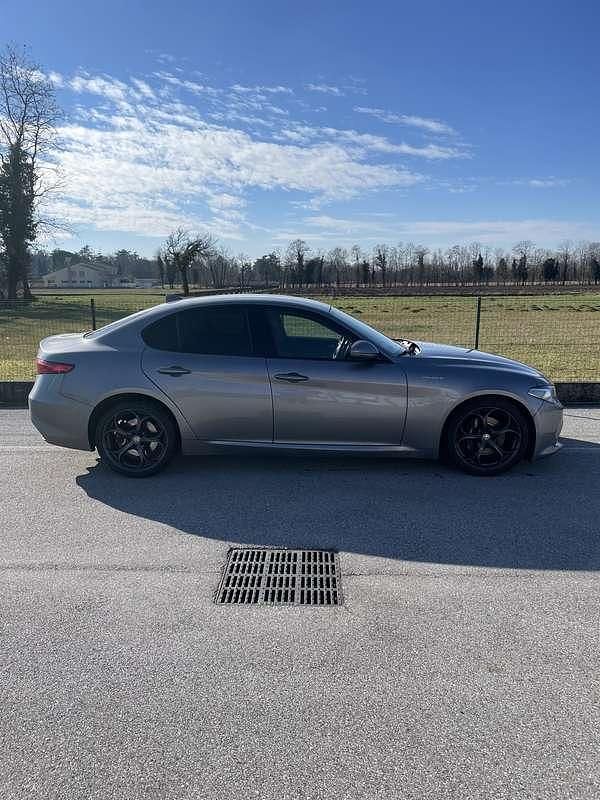 Usata Alfa Romeo Giulia Veloce 211 CV (155 kW) 2017 Grigio Berlina
