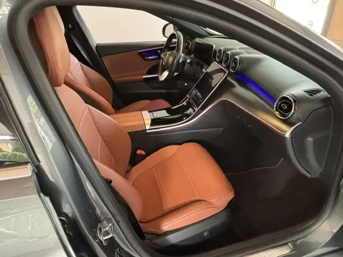 Usata Mercedes C220 197 CV (144 kW) 2023 Grigio Station wagon