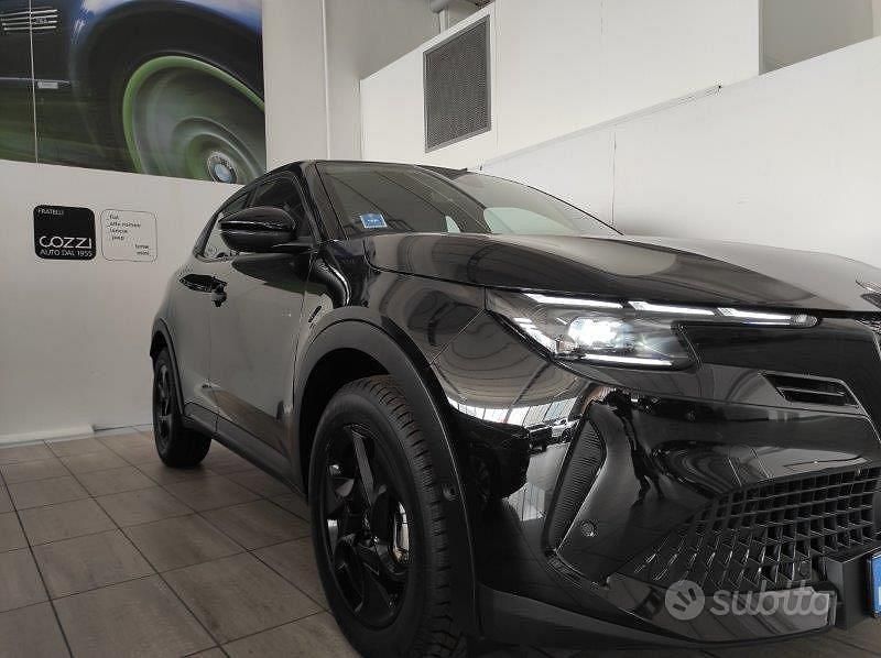 Usata Alfa Romeo Junior 136 CV (100 kW) 2024 Nero SUV