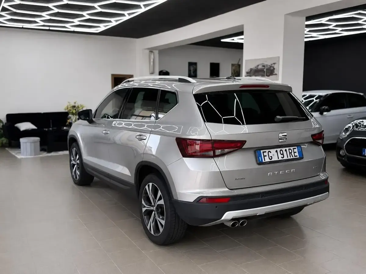 Usata Seat Ateca 4Drive 150 CV (110 kW) 2016 Grigio SUV