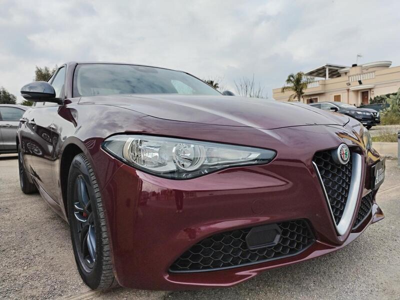 Usato 2018 Alfa Romeo Giulia 2.2 Diesel 150 CV (17.499 €)