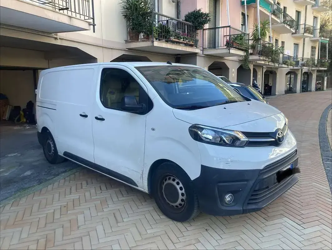Second-hand Toyota Proace 116 CP (85 kW) 2019 Monovolum