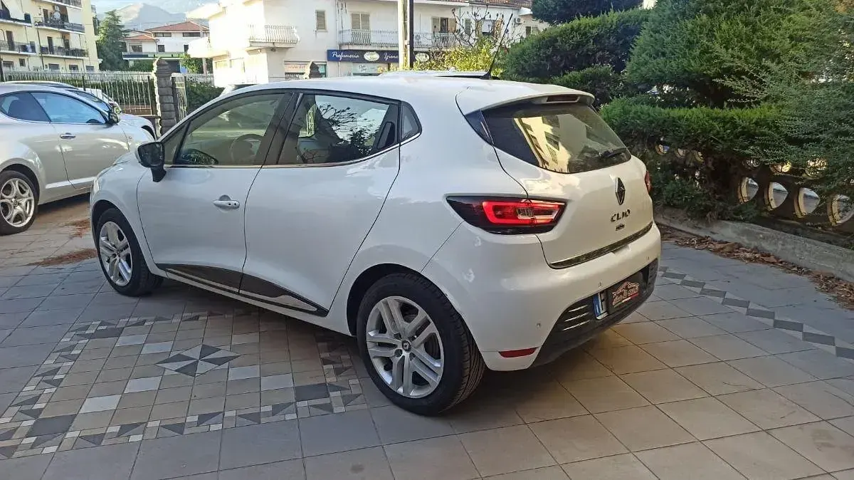 Usata Renault Clio IV 75 CV (55 kW) 2017 Bianco Berlina