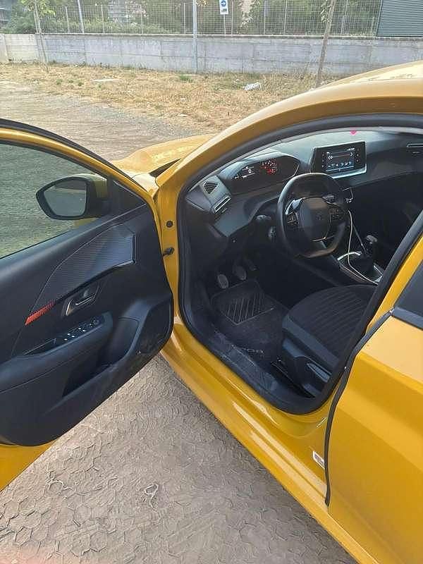 Usata Peugeot 208 Active 75 CV (55 kW) 2021 Utilitaria