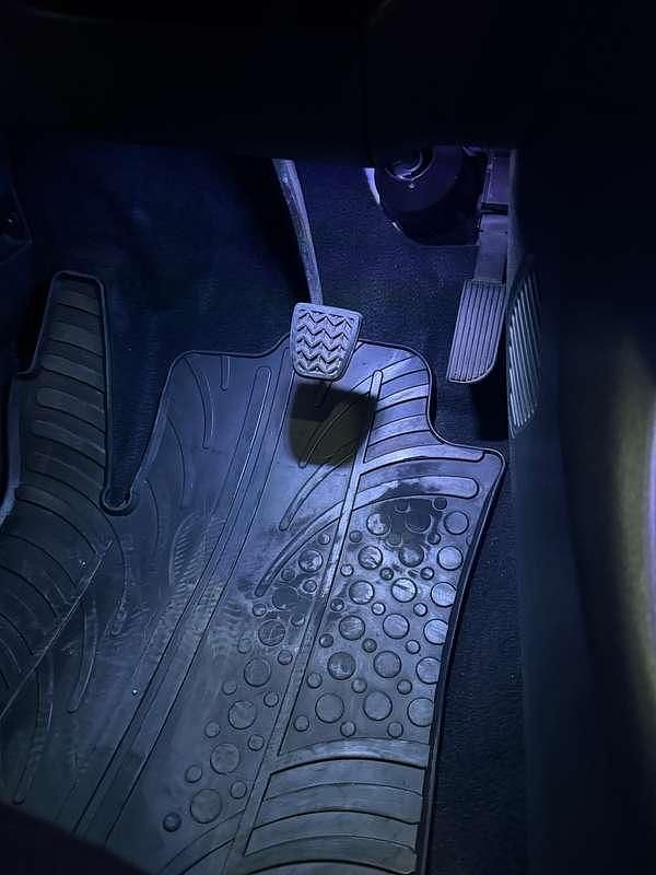 Usata Toyota Aygo X-play 72 CV (52 kW) 2020 Argento Utilitaria