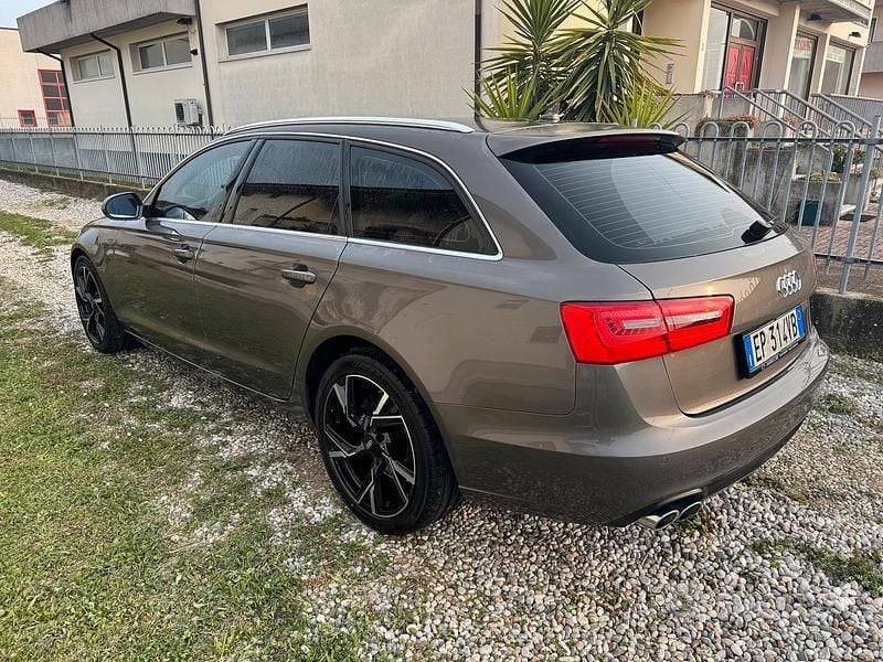 Usata Audi A6 Business Plus 177 CV (130 kW) 2012 Grigio Station wagon