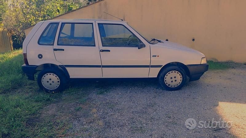 Bianco Usata 1992 Fiat Uno Due volumi | 2300 € - Immagine 1/4