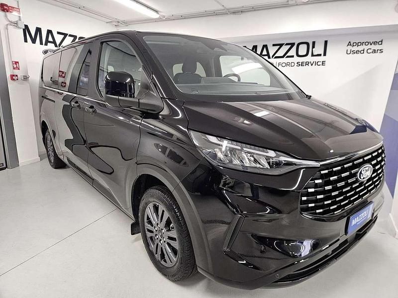 Nero Usata 2024 Ford Tourneo Titanium Monovolume | 35.900 € (Super prezzo) - Immagine 1/4