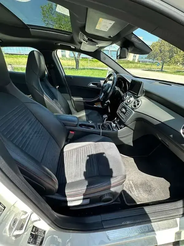 Usata Mercedes GLA200 Premium 136 CV (100 kW) 2014 Bianco SUV