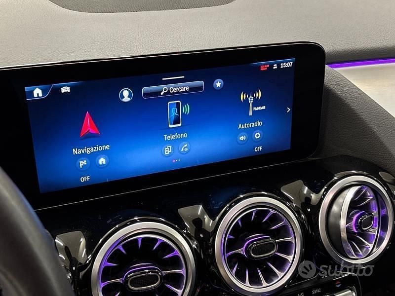 Begagnad Mercedes GLA200 Advanced Plus 150 HK (110 kW) 2024 Svart SUV