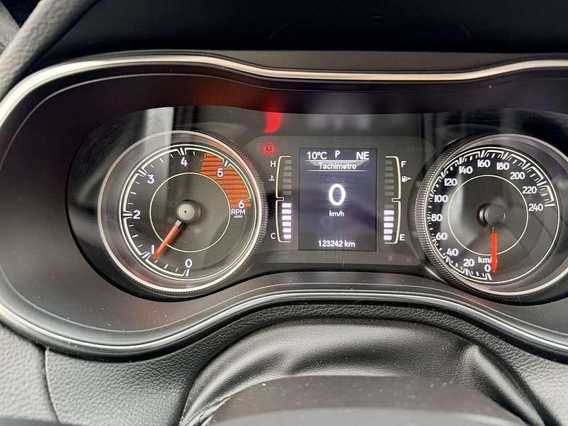 Usata Jeep Cherokee Longitude 194 CV (142 kW) 2019 SUV