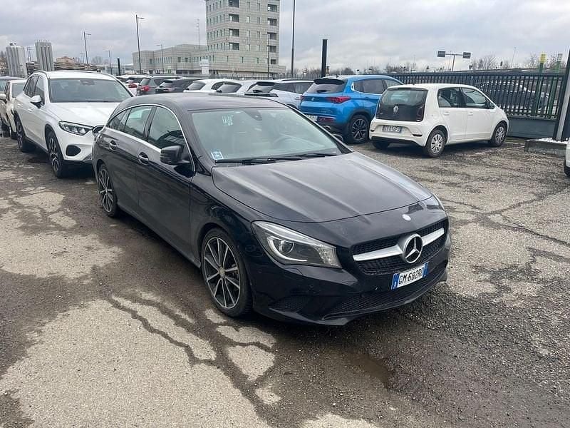 Usata Mercedes CLA220 169 CV (124 kW) 2015 Nero Berlina