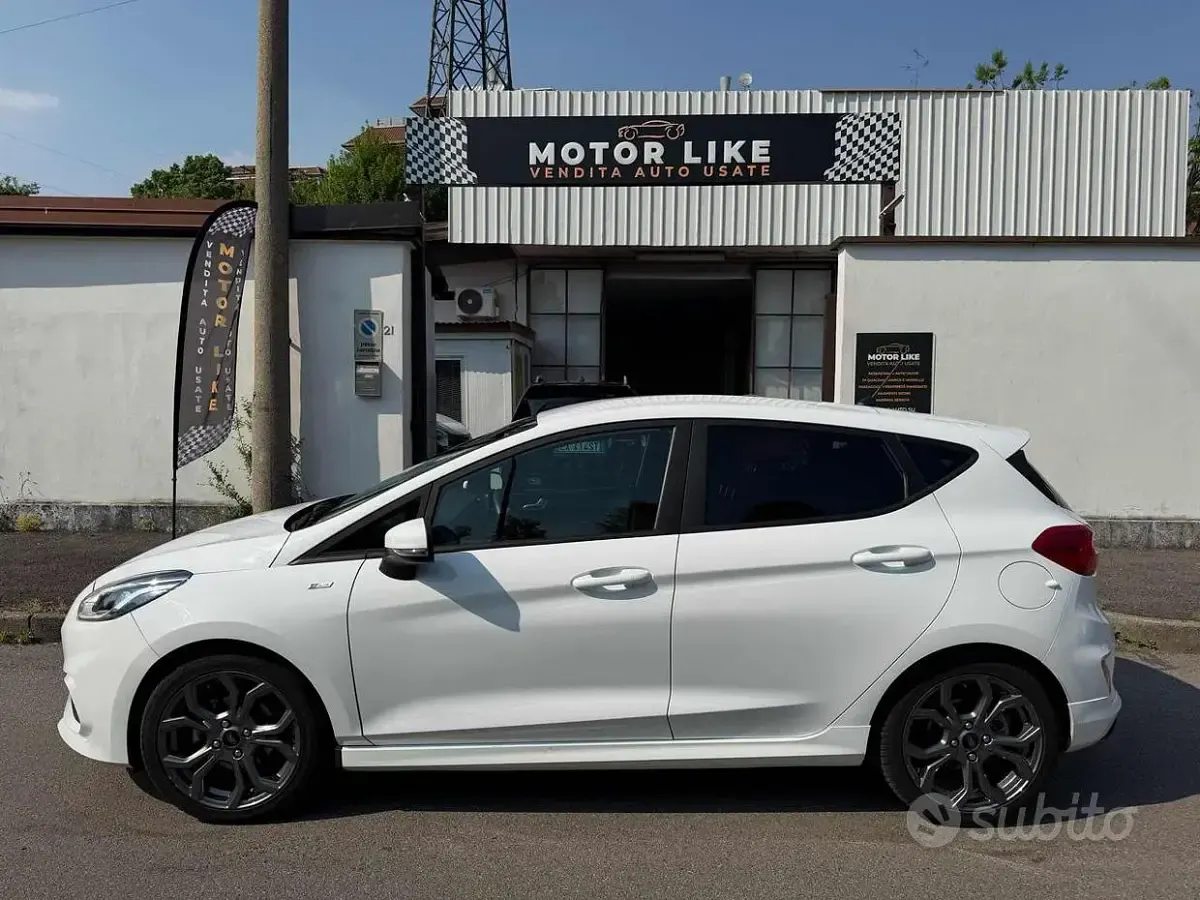 Usata Ford Fiesta ST-Line 86 CV (63 kW) 2019 Bianco Utilitaria